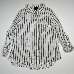 Lumiere Top Button Striped Minimalist Black White Office Career Soft Comfy New